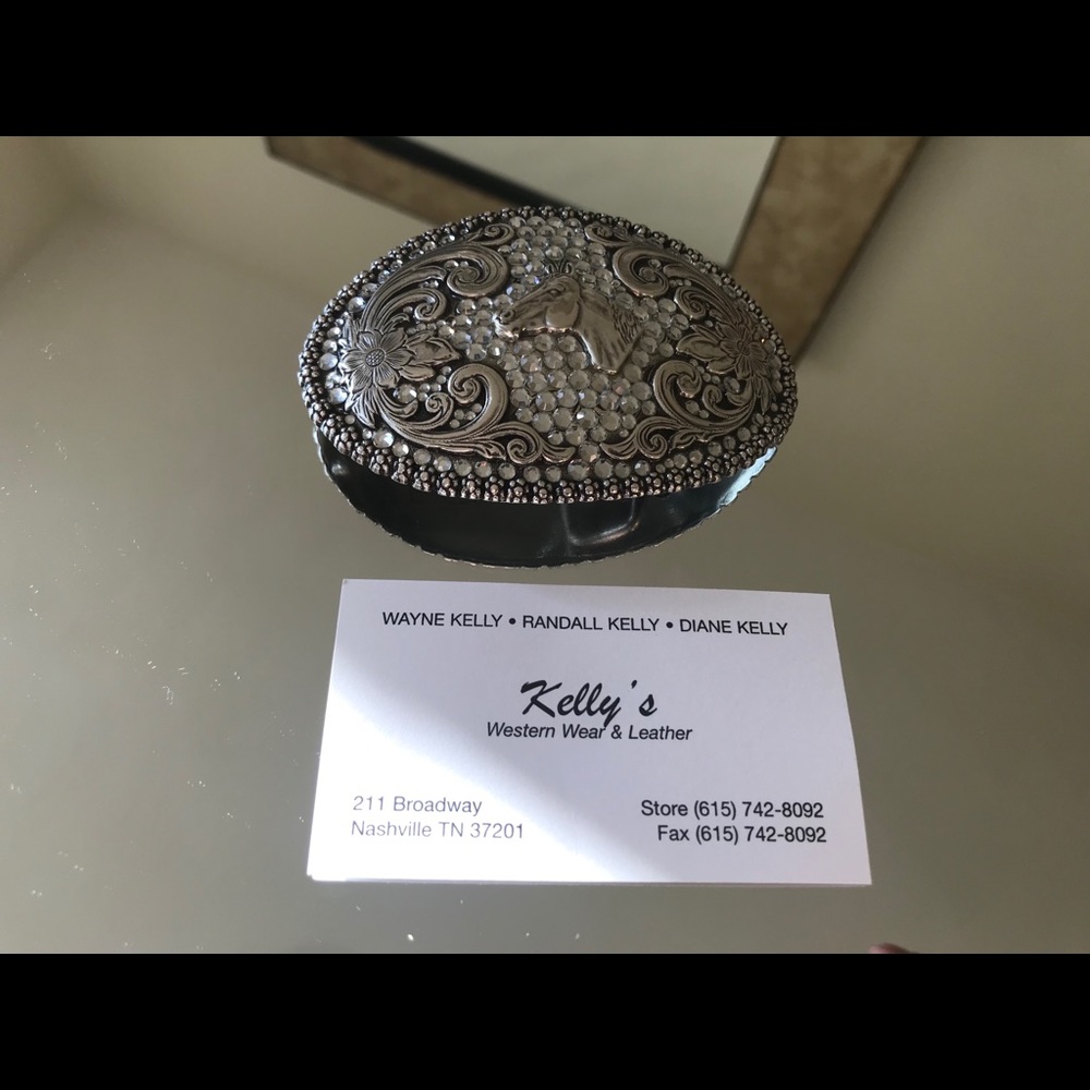 Belt buckle